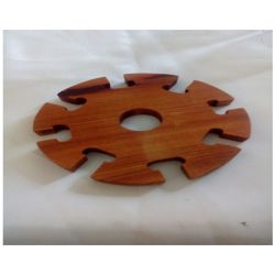 Porte bouteille et 8 verres en merisier